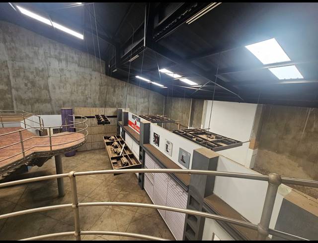 8,120M² WAREHOUSE TO LET IN MEADOWDALE